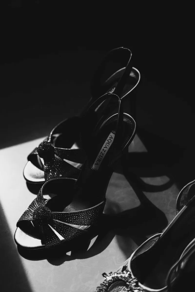 Los zapatos de la novia